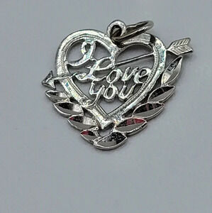 OroAmerica Heart Pendant 14K White Gold I Love You Delicate Romantic Cup…